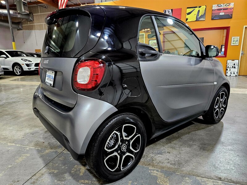 2017 Smart fortwo prime - Photo 8 - Hillsboro, OR 97124