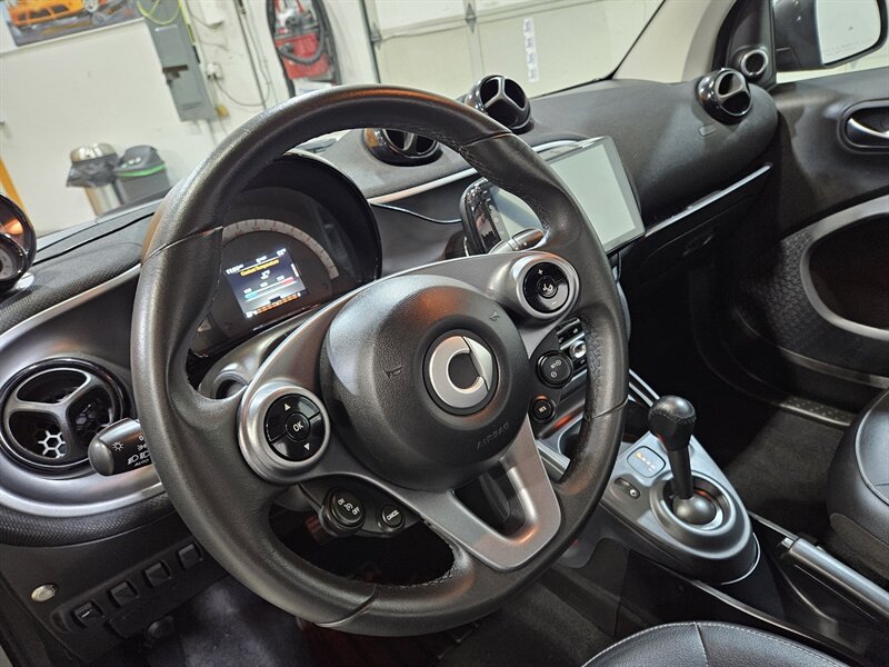 2017 Smart fortwo prime - Photo 19 - Hillsboro, OR 97124