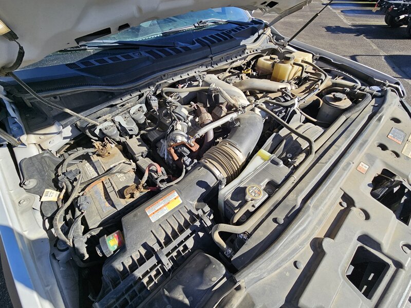 2020 Ford F-550 Super Duty   - Photo 24 - Hillsboro, OR 97124