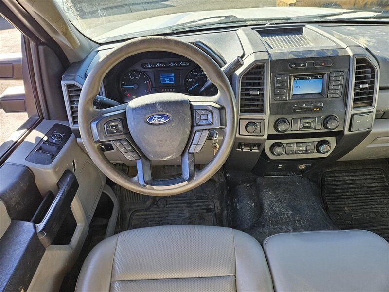 2020 Ford F-550 Super Duty   - Photo 16 - Hillsboro, OR 97124