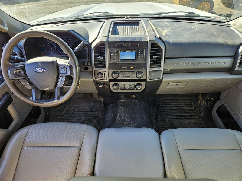 2020 Ford F-550 Super Duty   - Photo 15 - Hillsboro, OR 97124