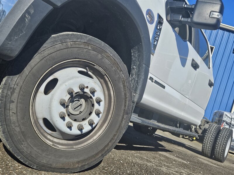 2020 Ford F-550 Super Duty   - Photo 11 - Hillsboro, OR 97124