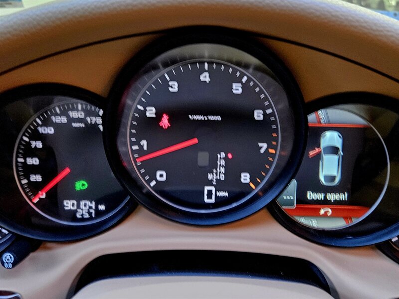 2012 Porsche Panamera   - Photo 23 - Hillsboro, OR 97124