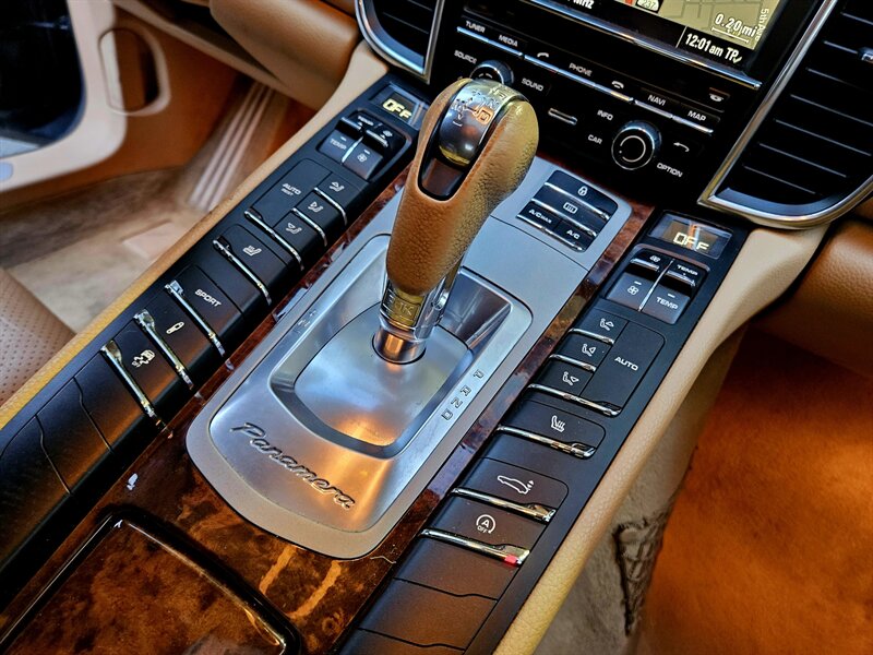 2012 Porsche Panamera   - Photo 26 - Hillsboro, OR 97124