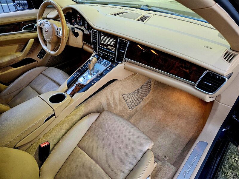 2012 Porsche Panamera   - Photo 14 - Hillsboro, OR 97124