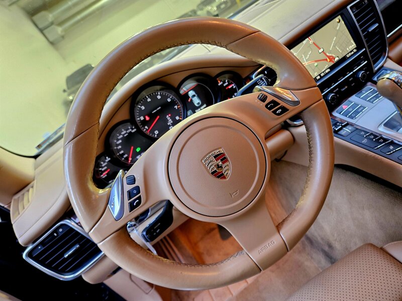 2012 Porsche Panamera   - Photo 21 - Hillsboro, OR 97124