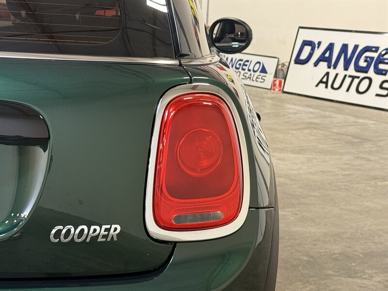 2017 MINI Hardtop 2 Door Cooper - Photo 5 - Hillsboro, OR 97124