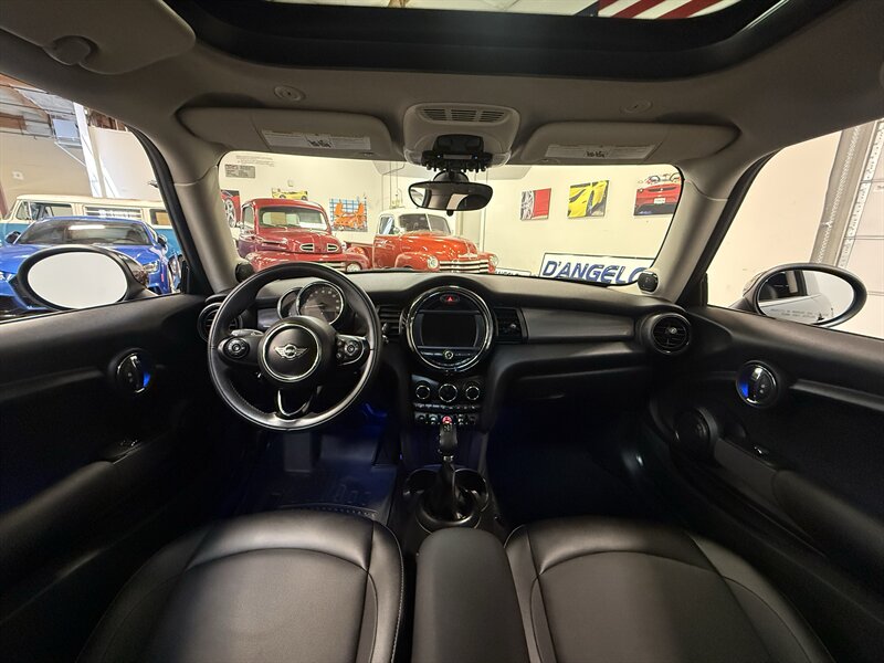 2017 MINI Hardtop 2 Door Cooper - Photo 16 - Hillsboro, OR 97124