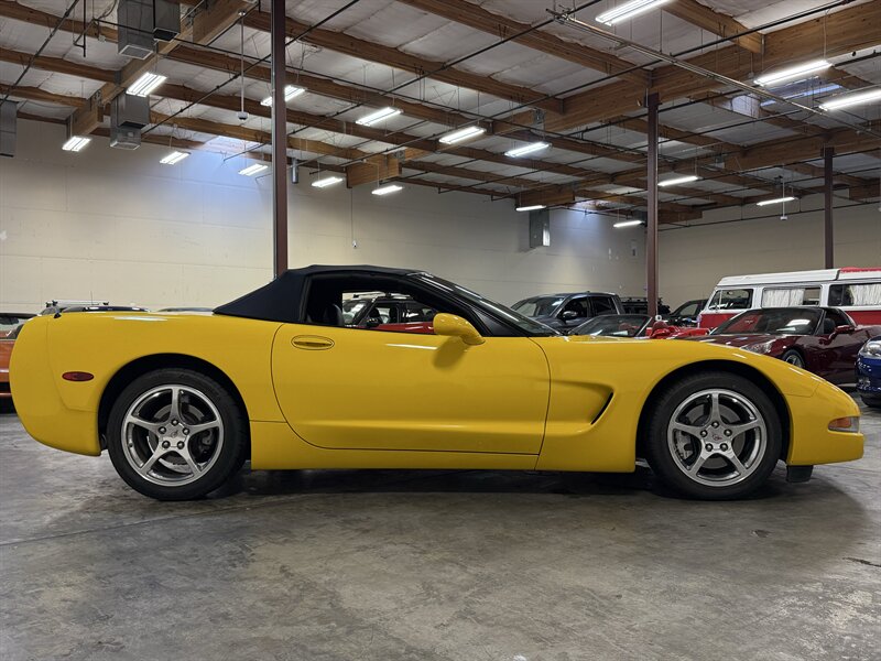 2002 Chevrolet Corvette   - Photo 8 - Hillsboro, OR 97124