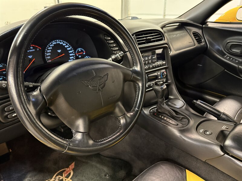 2002 Chevrolet Corvette   - Photo 15 - Hillsboro, OR 97124