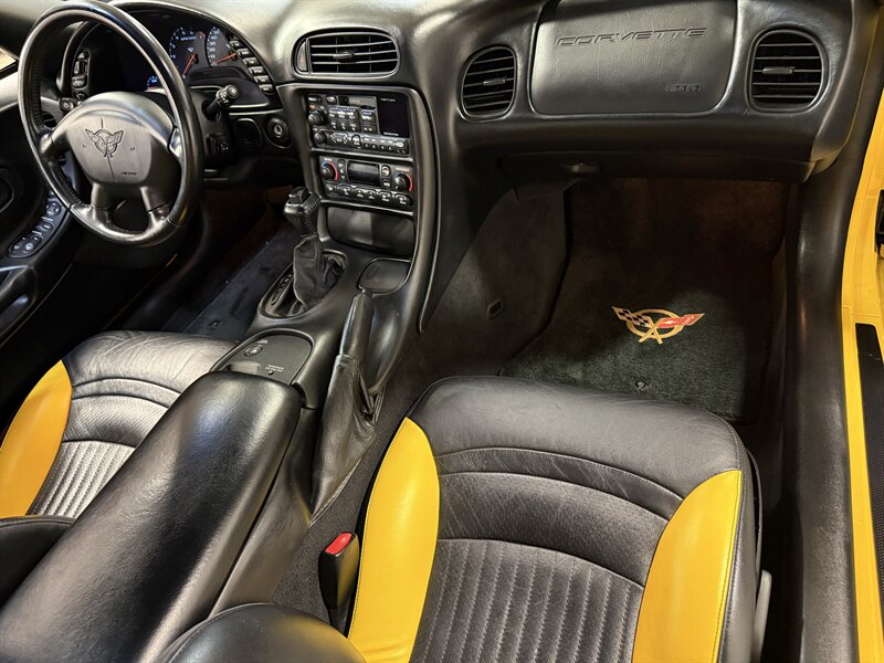 2002 Chevrolet Corvette   - Photo 2 - Hillsboro, OR 97124
