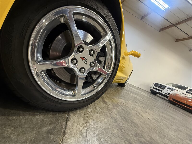 2002 Chevrolet Corvette   - Photo 12 - Hillsboro, OR 97124