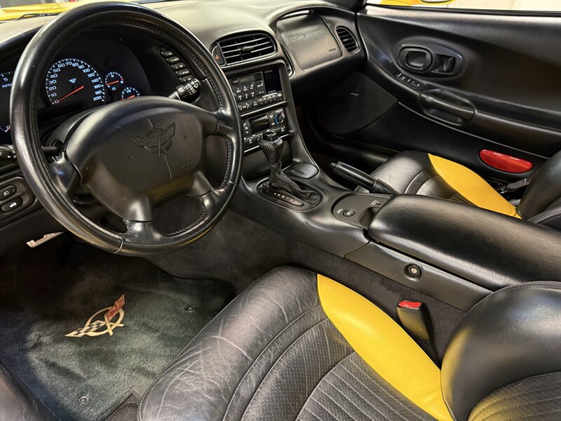 2002 Chevrolet Corvette   - Photo 14 - Hillsboro, OR 97124