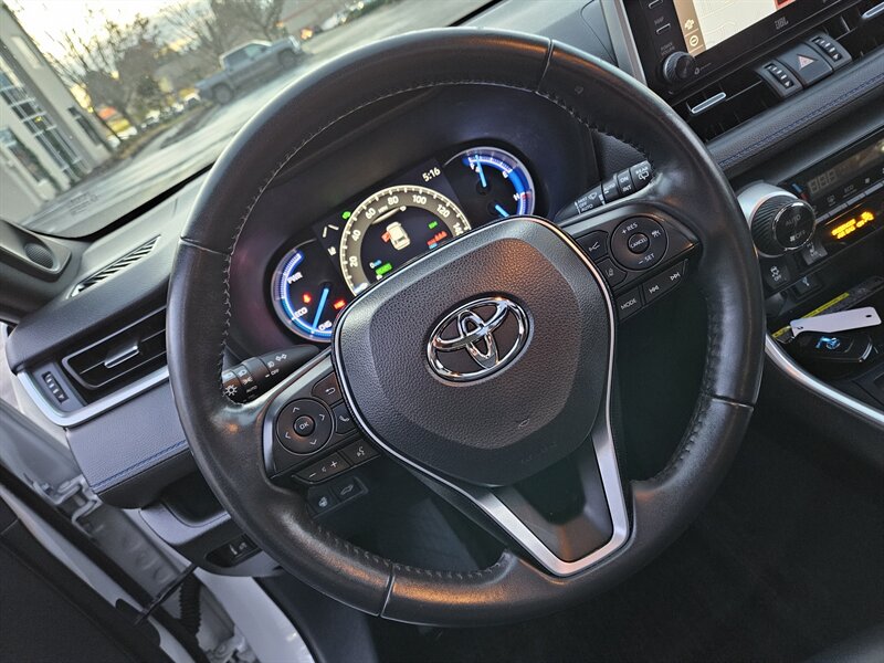 2020 Toyota RAV4 Hybrid XSE   - Photo 25 - Hillsboro, OR 97124