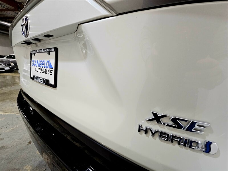 2020 Toyota RAV4 Hybrid XSE   - Photo 15 - Hillsboro, OR 97124