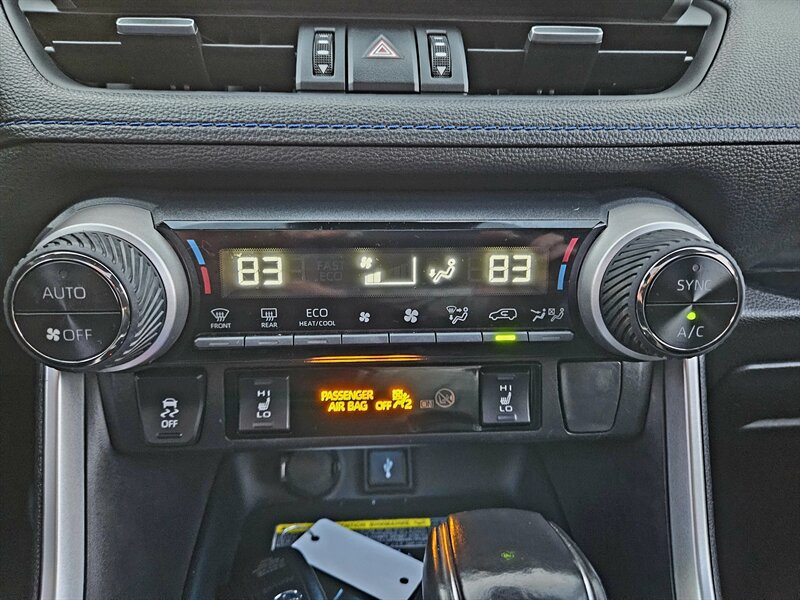 2020 Toyota RAV4 Hybrid XSE   - Photo 30 - Hillsboro, OR 97124