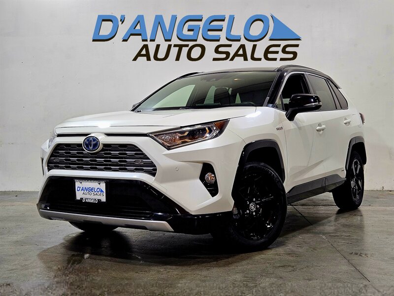 2020 Toyota RAV4 Hybrid XSE   - Photo 1 - Hillsboro, OR 97124