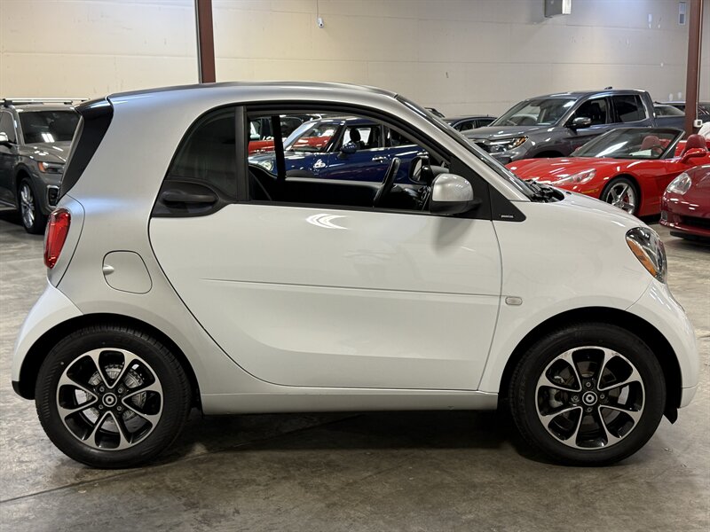 2016 Smart fortwo passion - Photo 8 - Hillsboro, OR 97124