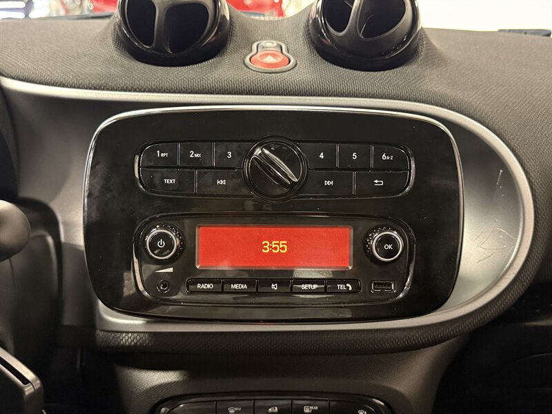 2016 Smart fortwo passion - Photo 23 - Hillsboro, OR 97124