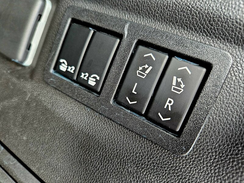 2021 GMC Yukon AT4 - Photo 35 - Hillsboro, OR 97124