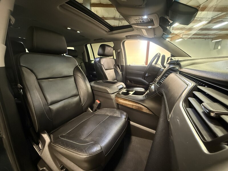 2019 Chevrolet Suburban LT - Photo 16 - Hillsboro, OR 97124