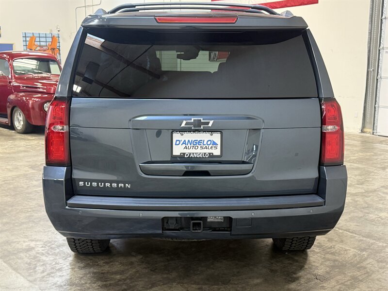 2019 Chevrolet Suburban LT - Photo 7 - Hillsboro, OR 97124