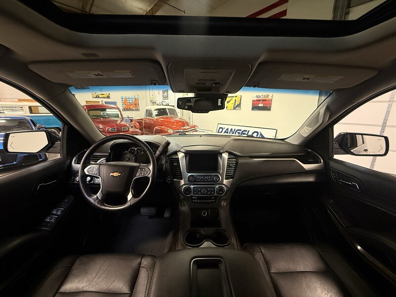 2019 Chevrolet Suburban LT - Photo 19 - Hillsboro, OR 97124