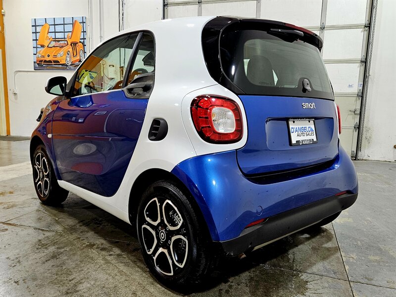 2016 Smart fortwo pure - Photo 8 - Hillsboro, OR 97124