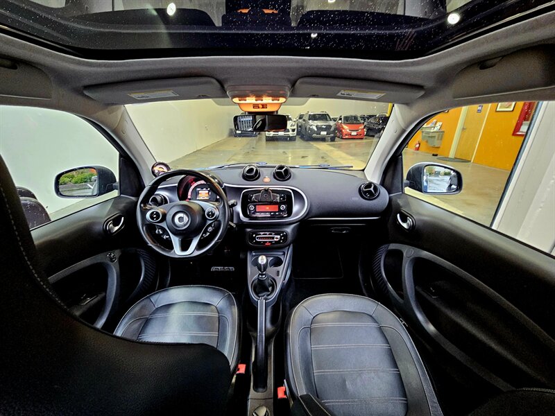 2016 Smart fortwo pure - Photo 20 - Hillsboro, OR 97124