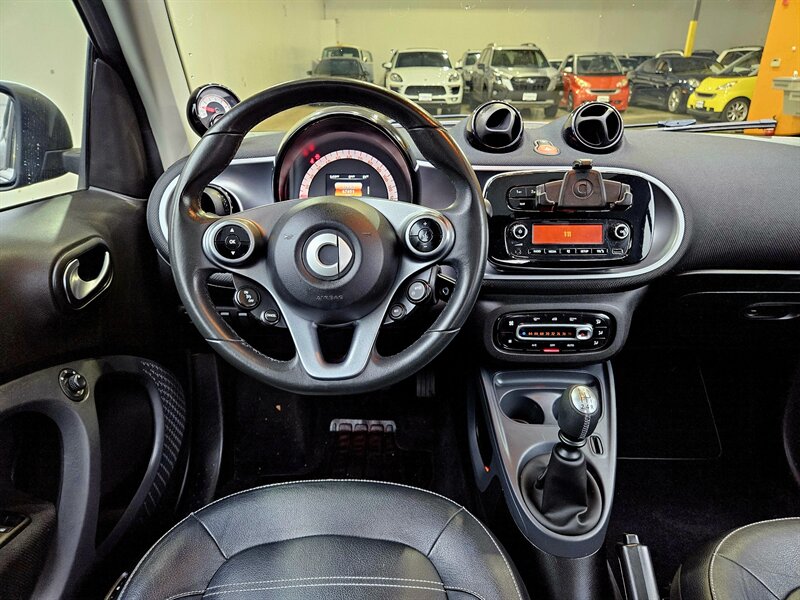 2016 Smart fortwo pure - Photo 19 - Hillsboro, OR 97124