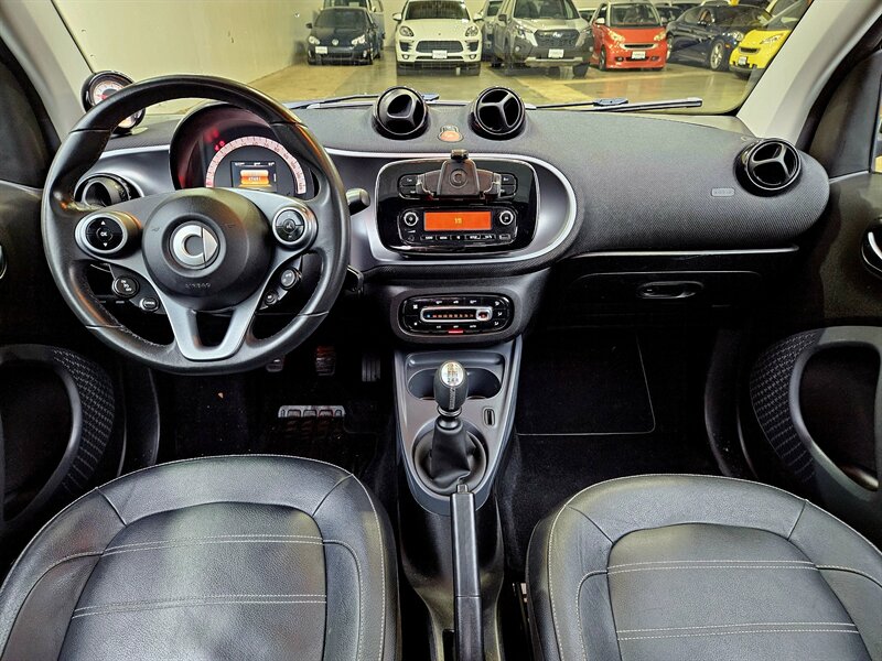2016 Smart fortwo pure - Photo 18 - Hillsboro, OR 97124