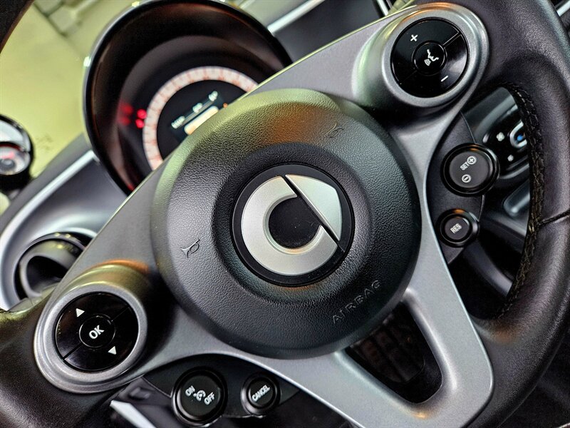 2016 Smart fortwo pure - Photo 24 - Hillsboro, OR 97124