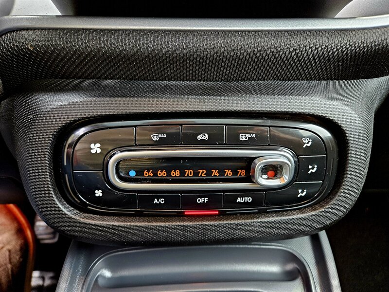 2016 Smart fortwo pure - Photo 27 - Hillsboro, OR 97124