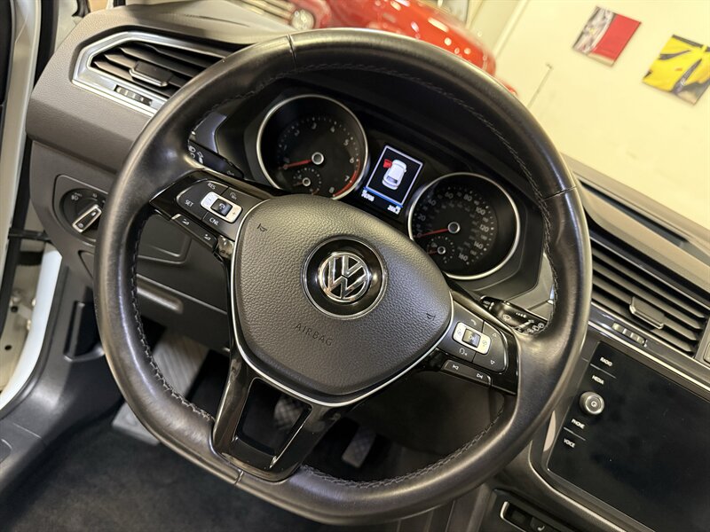 2018 Volkswagen Tiguan 2.0T SEL 4Motion - Photo 27 - Hillsboro, OR 97124