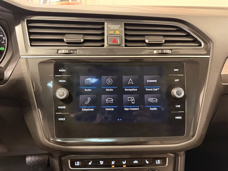 2018 Volkswagen Tiguan 2.0T SEL 4Motion - Photo 22 - Hillsboro, OR 97124