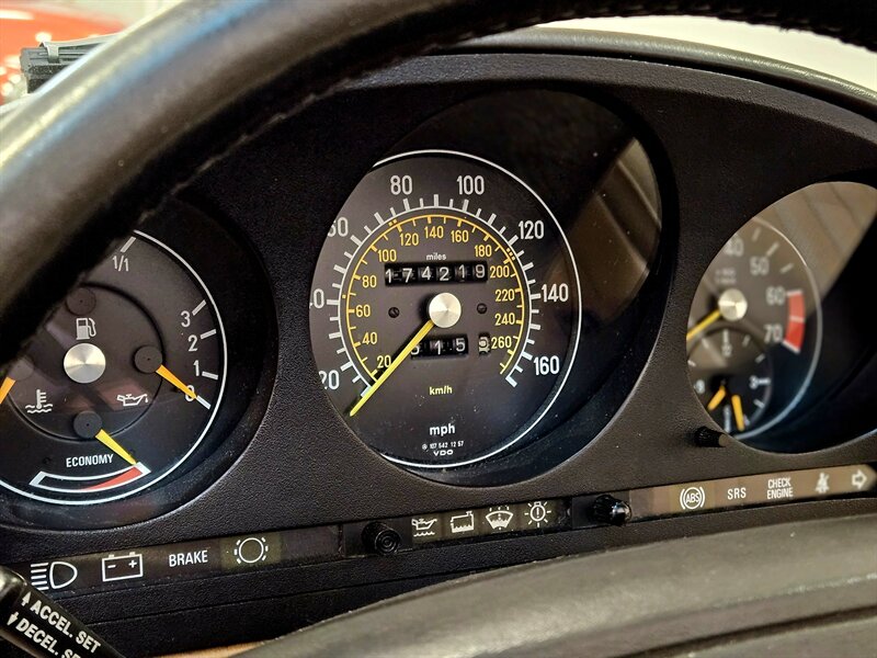 1988 Mercedes-Benz 560 SL - Photo 44 - Hillsboro, OR 97124