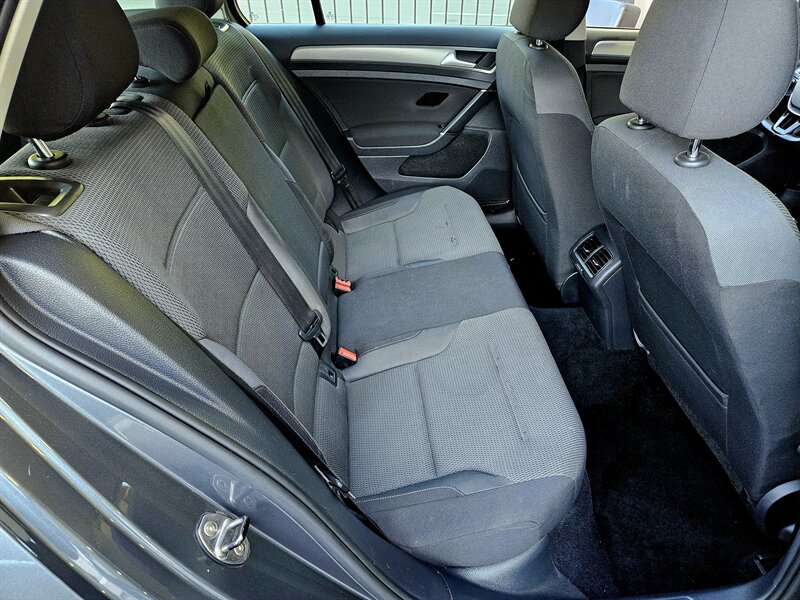 2016 Volkswagen Golf TSI S - Photo 30 - Hillsboro, OR 97124