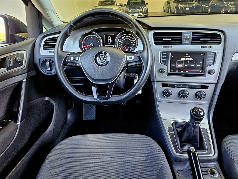 2016 Volkswagen Golf TSI S - Photo 14 - Hillsboro, OR 97124