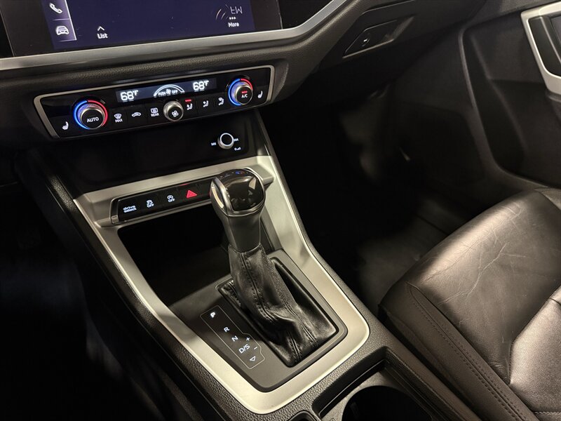 2020 Audi Q3 quattro Premium 45 TFSI - Photo 25 - Hillsboro, OR 97124