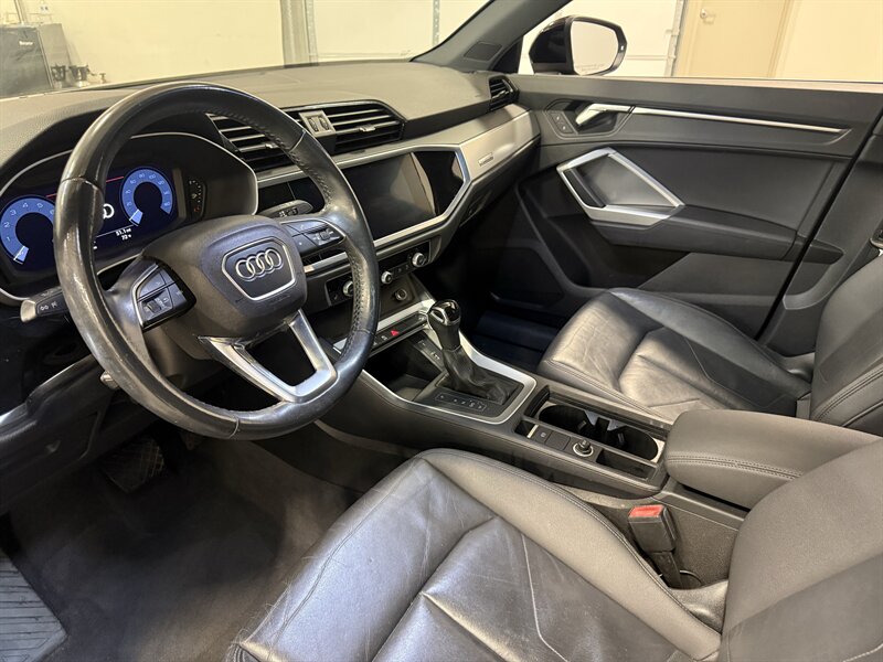 2020 Audi Q3 quattro Komfort 45 TFSI - Photo 13 - Hillsboro, OR 97124