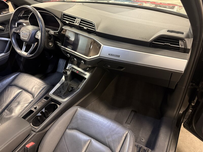 2020 Audi Q3 quattro Komfort 45 TFSI - Photo 11 - Hillsboro, OR 97124