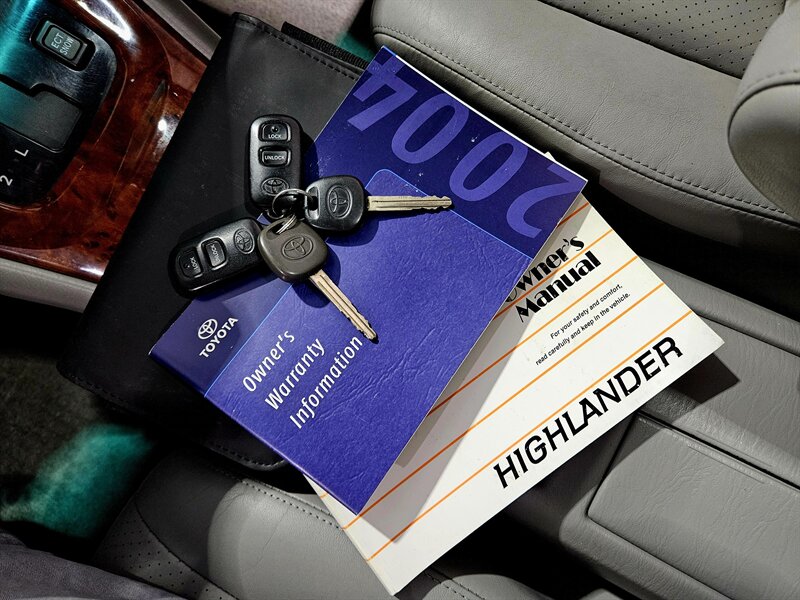 2004 Toyota Highlander - Photo 35 - Hillsboro, OR 97124
