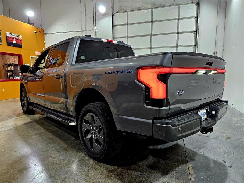 2023 Ford F-150 Lightning Lariat - Photo 7 - Hillsboro, OR 97124