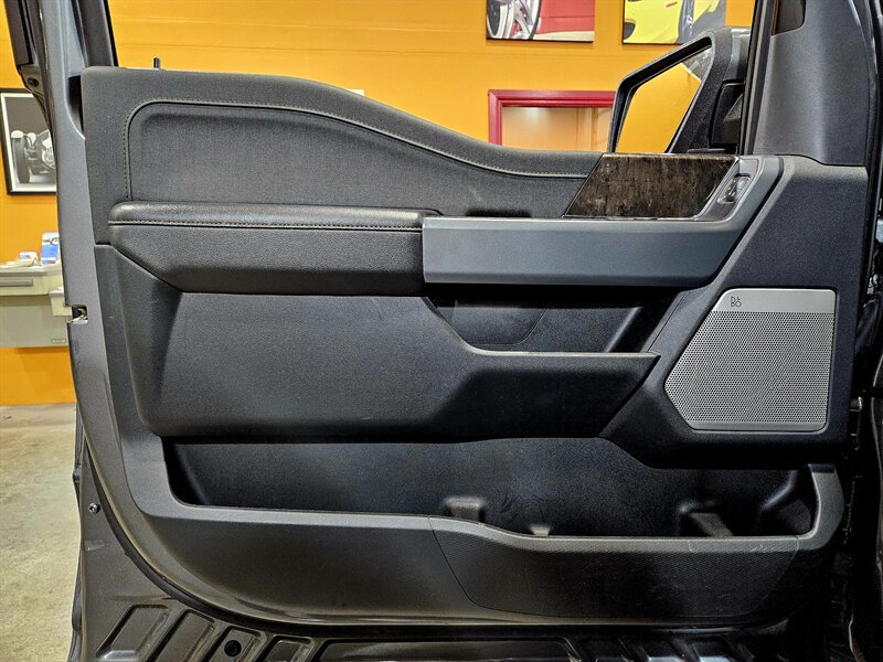 2023 Ford F-150 Lightning Lariat - Photo 42 - Hillsboro, OR 97124