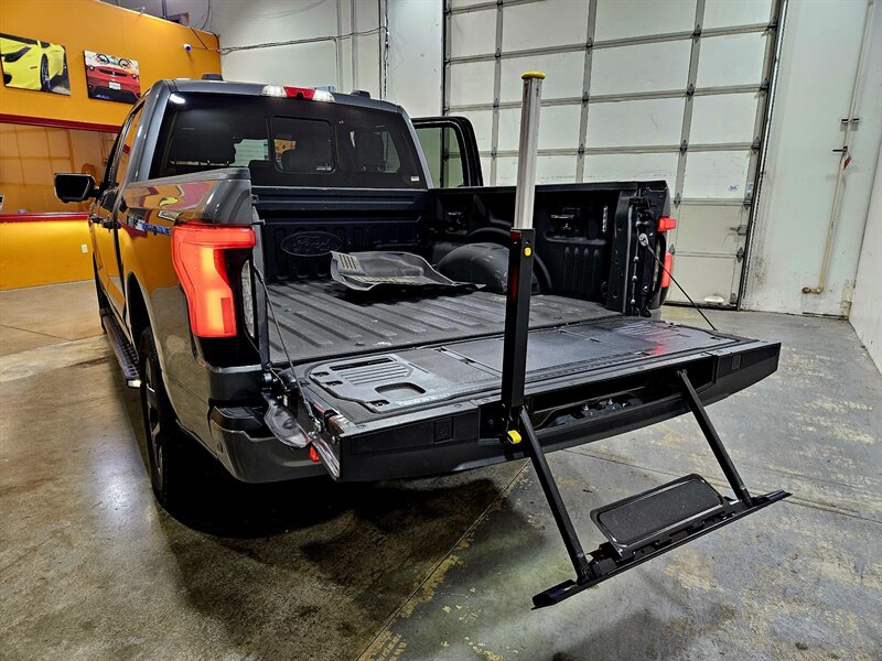 2023 Ford F-150 Lightning Lariat - Photo 50 - Hillsboro, OR 97124