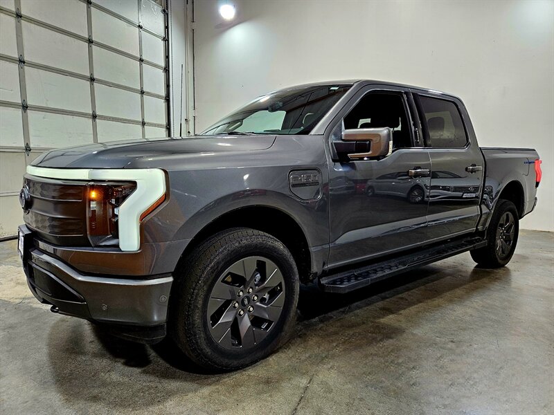 2023 Ford F-150 Lightning Lariat - Photo 9 - Hillsboro, OR 97124