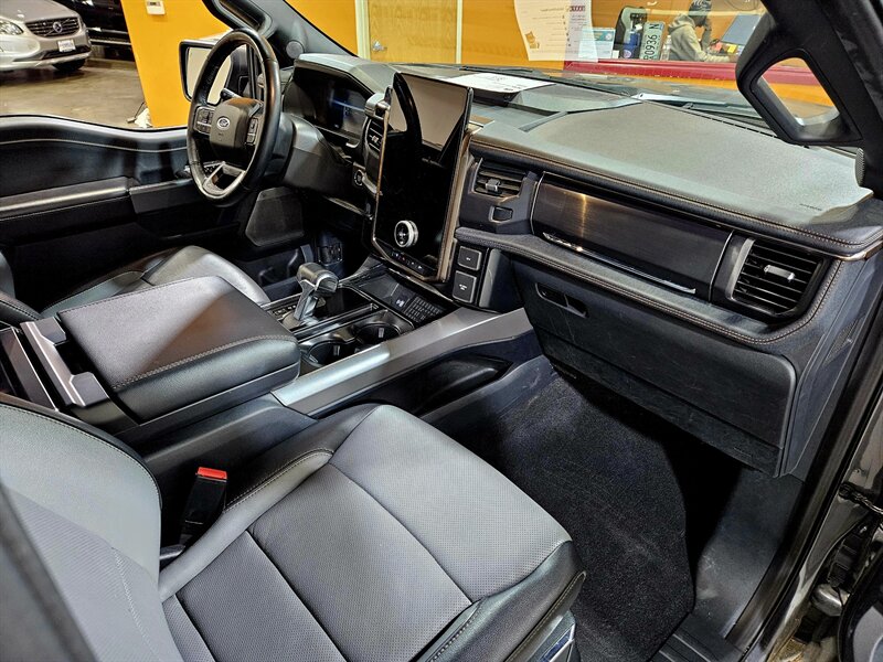 2023 Ford F-150 Lightning Lariat - Photo 23 - Hillsboro, OR 97124