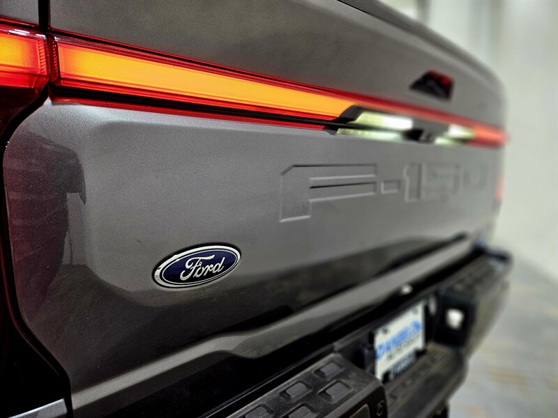 2023 Ford F-150 Lightning Lariat - Photo 17 - Hillsboro, OR 97124