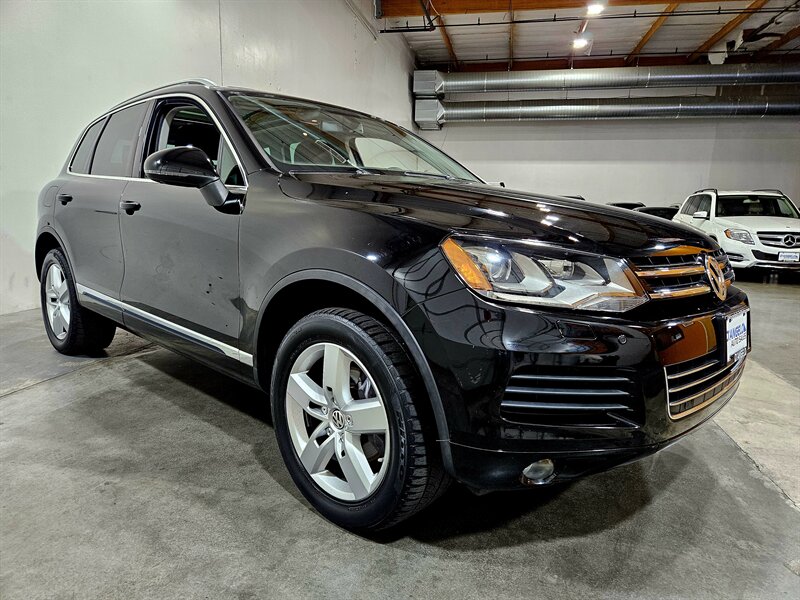 2014 Volkswagen Touareg V6 FSI TDI Hybrid photo 3