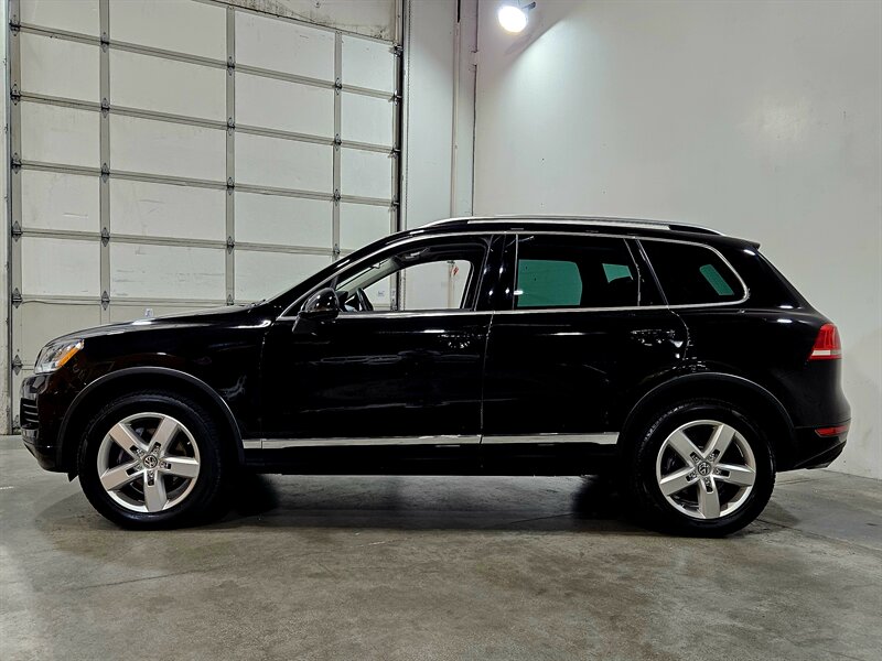 2014 Volkswagen Touareg V6 FSI TDI Hybrid photo 9
